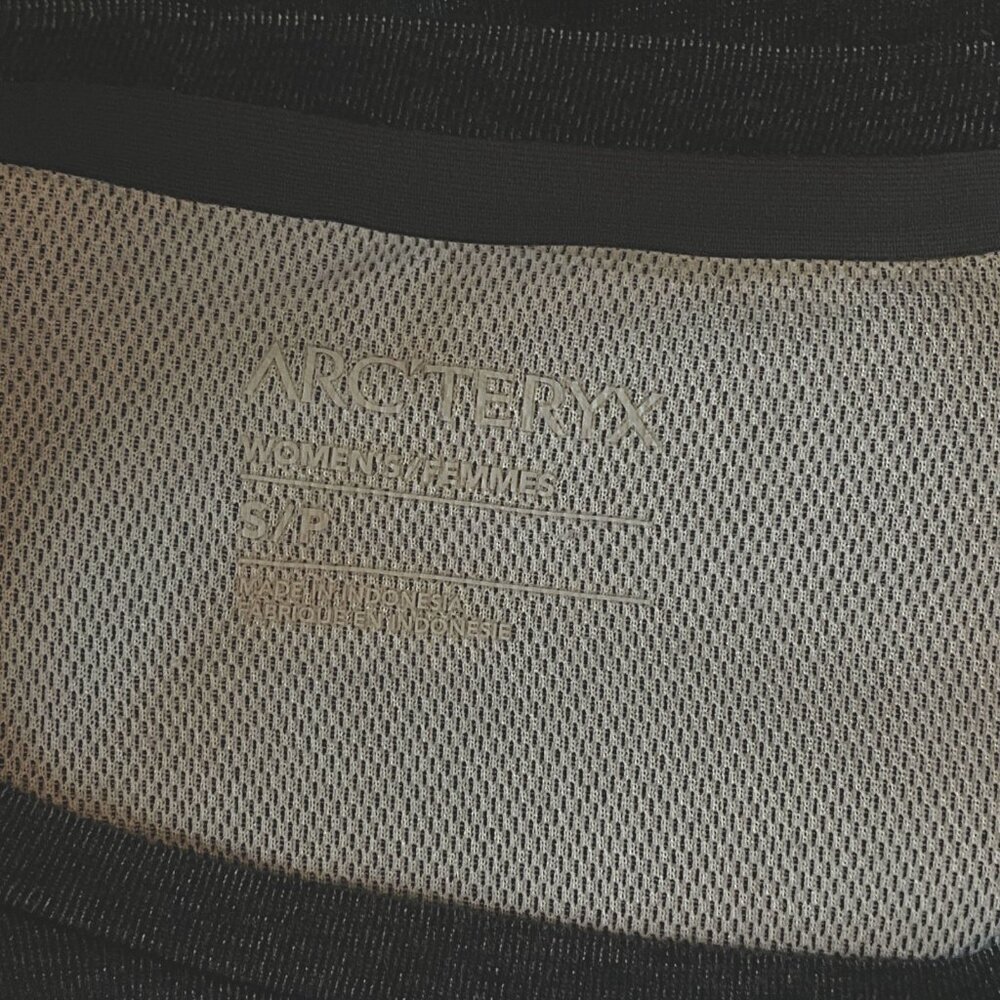 Arc'teryx Cela Dress Black Heather Short Sleeve Knee Length Size Small S - Picture 7 of 10